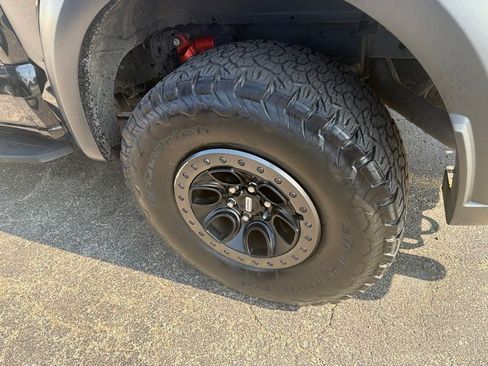 Used 2022 Ford F150 Raptor w/ Equipment Group 801A High AWD/4WD image 18
