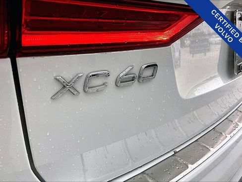 Used 2023 Volvo XC60 B5 Ultimate w/ Protection Package Premier image 41