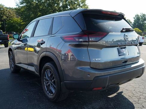 Used 2026 Nissan Rogue S FWD image 18