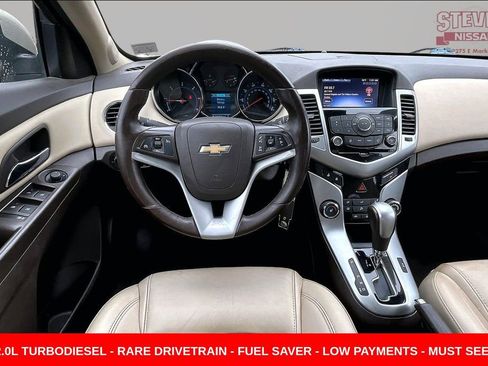 Used 2014 Chevrolet Cruze Diesel image 8