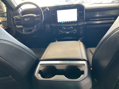 Used 2024 Ford F350 Lariat image 31