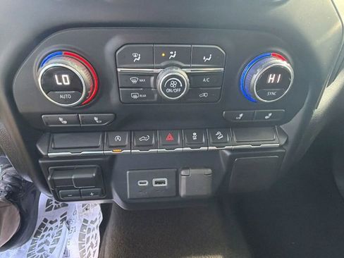 Used 2021 Chevrolet Silverado 1500 RST w/ Z71 Off-Road Package image 23