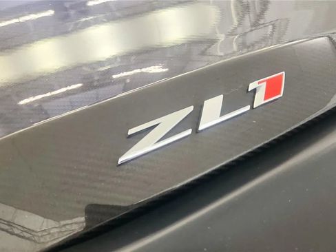 Used 2018 Chevrolet Camaro ZL1 RWD image 33