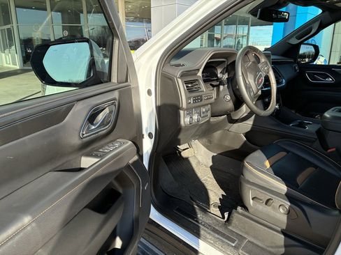 Used 2024 GMC Yukon XL AT4 w/ AT4 Premium Plus Package image 9