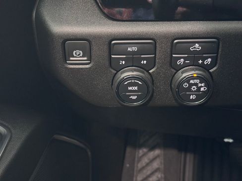 Certified 2023 Chevrolet Silverado 1500 RST image 23