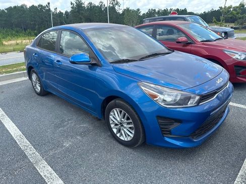 Used 2023 Kia Rio LX FWD image 3