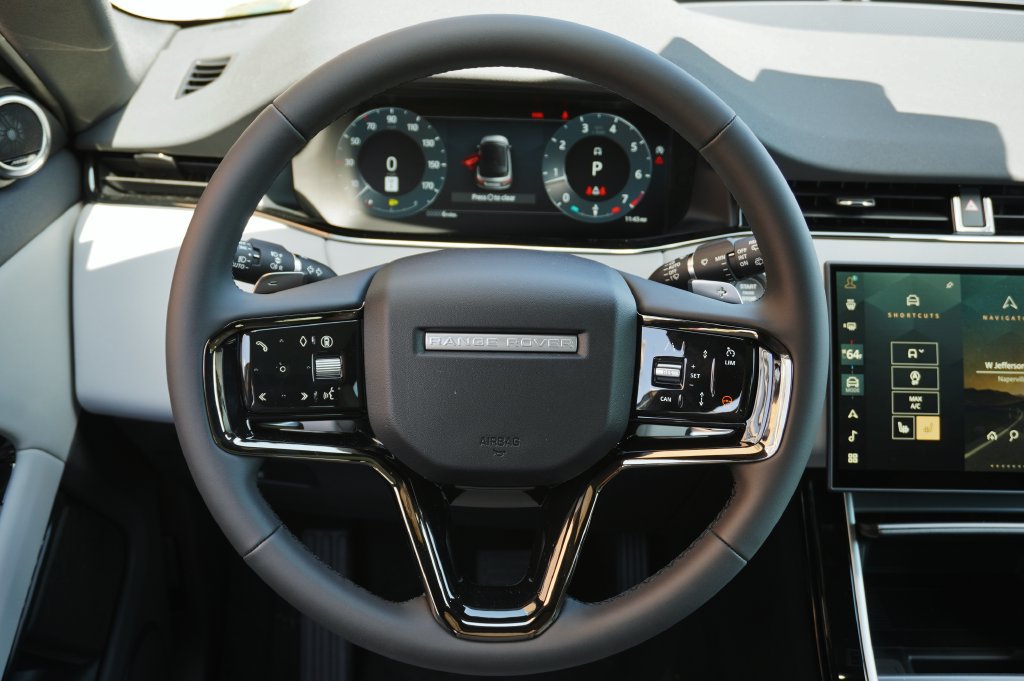 New 2026 Land Rover Range Rover Evoque S AWD/4WD image 16