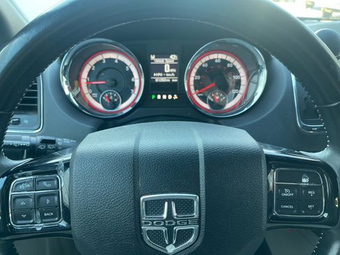 Used 2018 Dodge Grand Caravan SXT w/ Rear Park Assist Package image 13