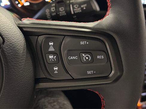 Used 2024 Jeep Wrangler Rubicon w/ Technology Group AWD/4WD image 24