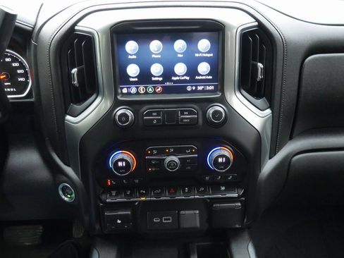 Used 2022 Chevrolet Silverado 3500 LTZ w/ LTZ Premium Package image 17