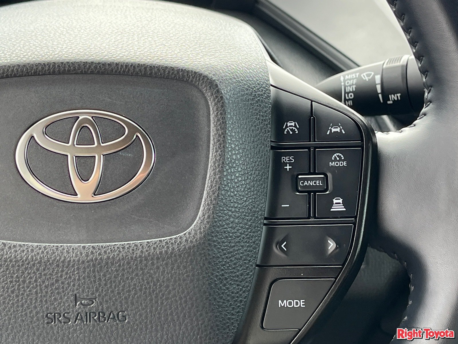 Certified 2024 Toyota Prius LE FWD image 24