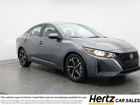 Used 2025 Nissan Sentra SV image 1