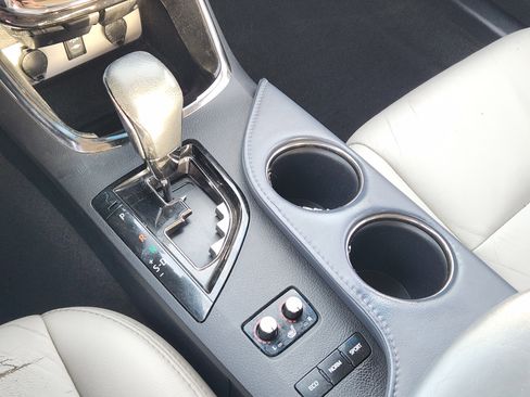 Used 2015 Toyota Avalon XLE Premium image 24