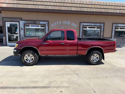 Used 2000 Toyota Tacoma PreRunner w/ Value Pkg RWD image 6