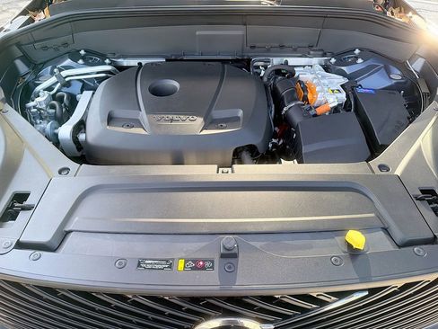 New 2026 Volvo XC90 T8 Ultra w/ Protection Package AWD/4WD image 33