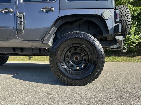 Used 2017 Jeep Wrangler Unlimited Sport w/ Quick Order Package 24S image 10