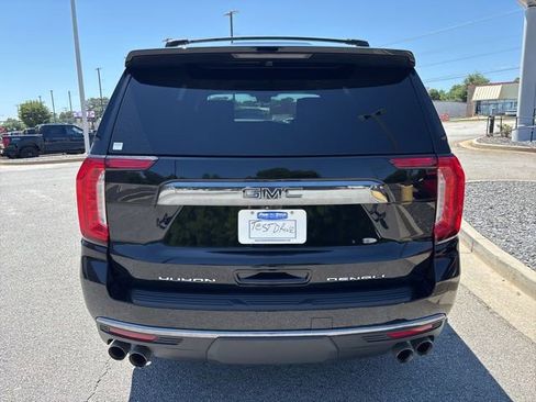 Used 2023 GMC Yukon Denali Ultimate AWD/4WD image 6