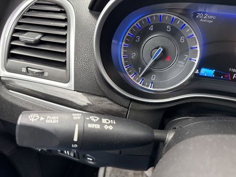 Used 2017 Chrysler 300 Limited w/ Value Package image 15