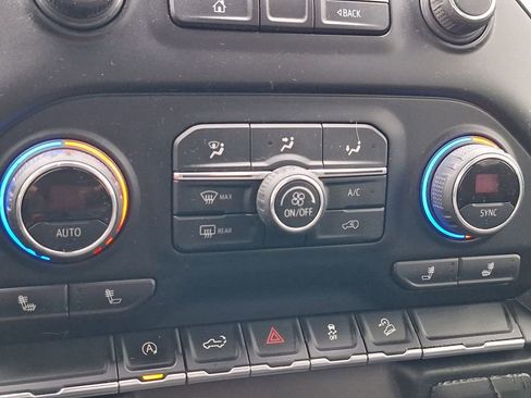 Used 2020 Chevrolet Silverado 1500 LT w/ All-Star Edition image 15