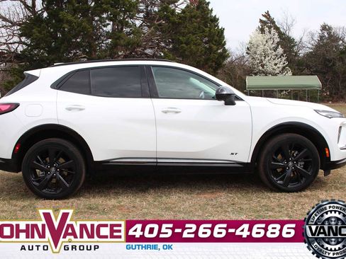 Used 2025 Buick Envision Sport Touring image 9