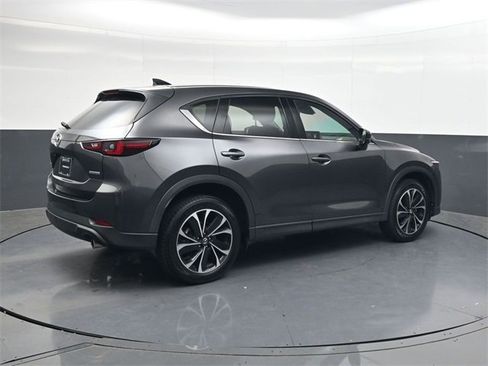 Used 2022 MAZDA CX-5 AWD 2.5 S w/ Premium Plus Pkg image 4