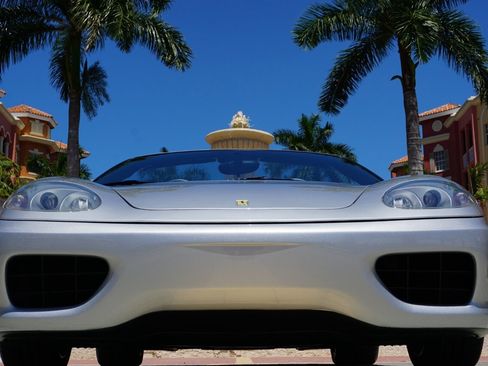 Used 2000 Ferrari 360 Spider image 21