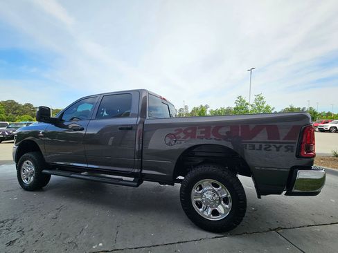 Used 2025 RAM 2500 Tradesman AWD/4WD image 5