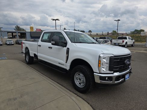 New 2026 Ford F250 XL w/ XL Off-Road Package AWD/4WD image 7