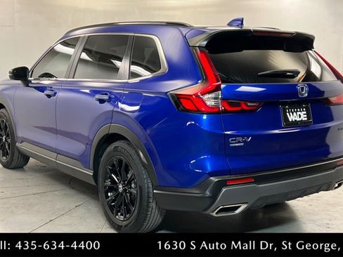 Used 2025 Honda CR-V Sport image 3
