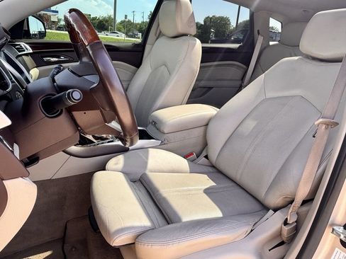 Used 2010 Cadillac SRX Luxury FWD image 23