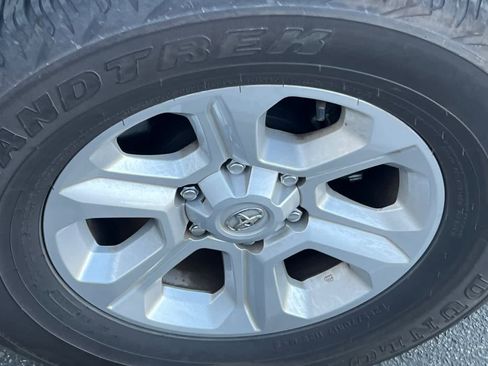 Used 2024 Toyota 4Runner SR5 image 17