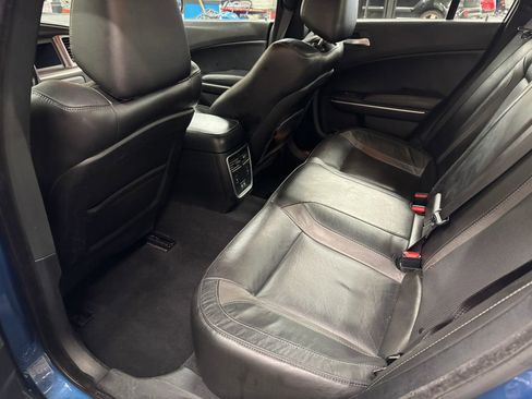 Used 2021 Dodge Charger SXT w/ Leather Interior Group image 15