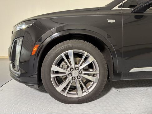 Used 2020 Cadillac XT6 Premium Luxury FWD image 6
