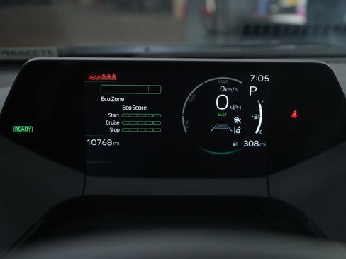 Used 2025 Toyota Prius XLE image 26