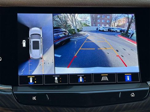 Used 2025 Cadillac XT6 Sport w/ Platinum Package image 7