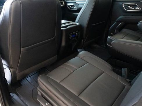 Used 2022 Chevrolet Tahoe RST w/ Luxury Package RWD image 26