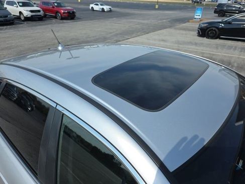 Used 2010 Honda Crosstour EX-L image 9