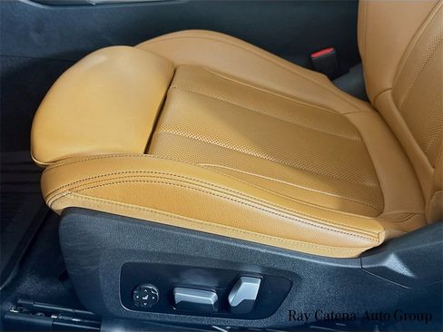 Certified 2023 BMW 430i xDrive Coupe w/ Premium Package image 19