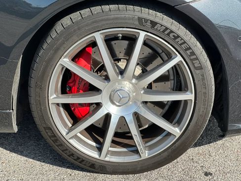 Used 2014 Mercedes-Benz S 63 AMG 4MATIC Sedan image 32