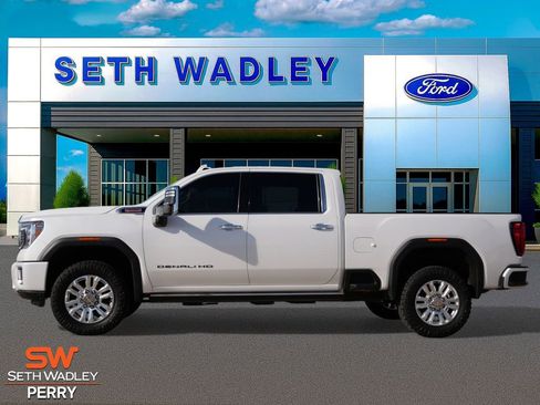 Used 2023 GMC Sierra 2500 Denali w/ Denali Ultimate Package image 3