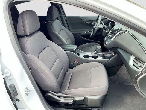 Used 2024 Chevrolet Malibu LT FWD image 28