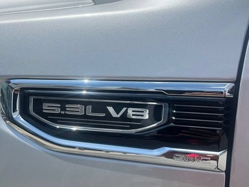 Used 2022 GMC Sierra 1500 SLT RWD image 11