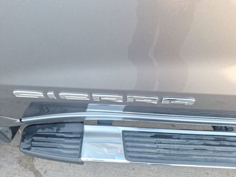 Used 2020 GMC Sierra 1500 SLT image 14