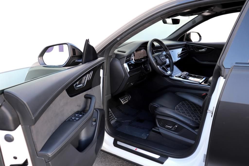Used 2023 Audi SQ8 Prestige AWD/4WD image 2