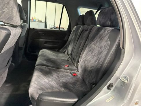 Used 2004 Honda CR-V EX image 25