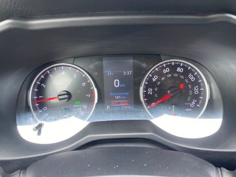 Used 2022 Toyota RAV4 XLE w/ Convenience Package AWD/4WD image 19