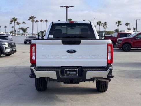 New 2025 Ford F350 XLT w/ FX4 Off-Road Package image 11