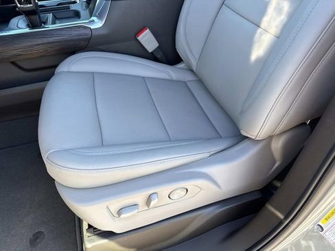 New 2026 GMC Sierra 1500 SLT w/ SLT Premium Plus Package image 19