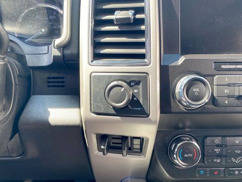 Used 2021 Ford F350 Lariat w/ Chrome Package AWD/4WD image 20