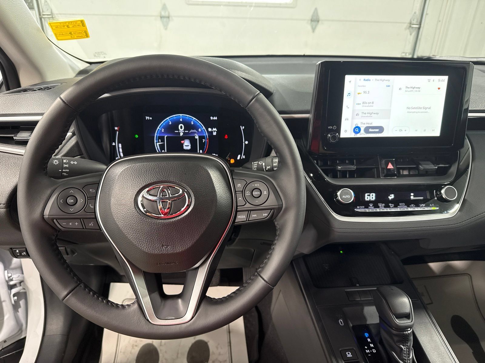 New 2026 Toyota Corolla Cross LE AWD/4WD image 31